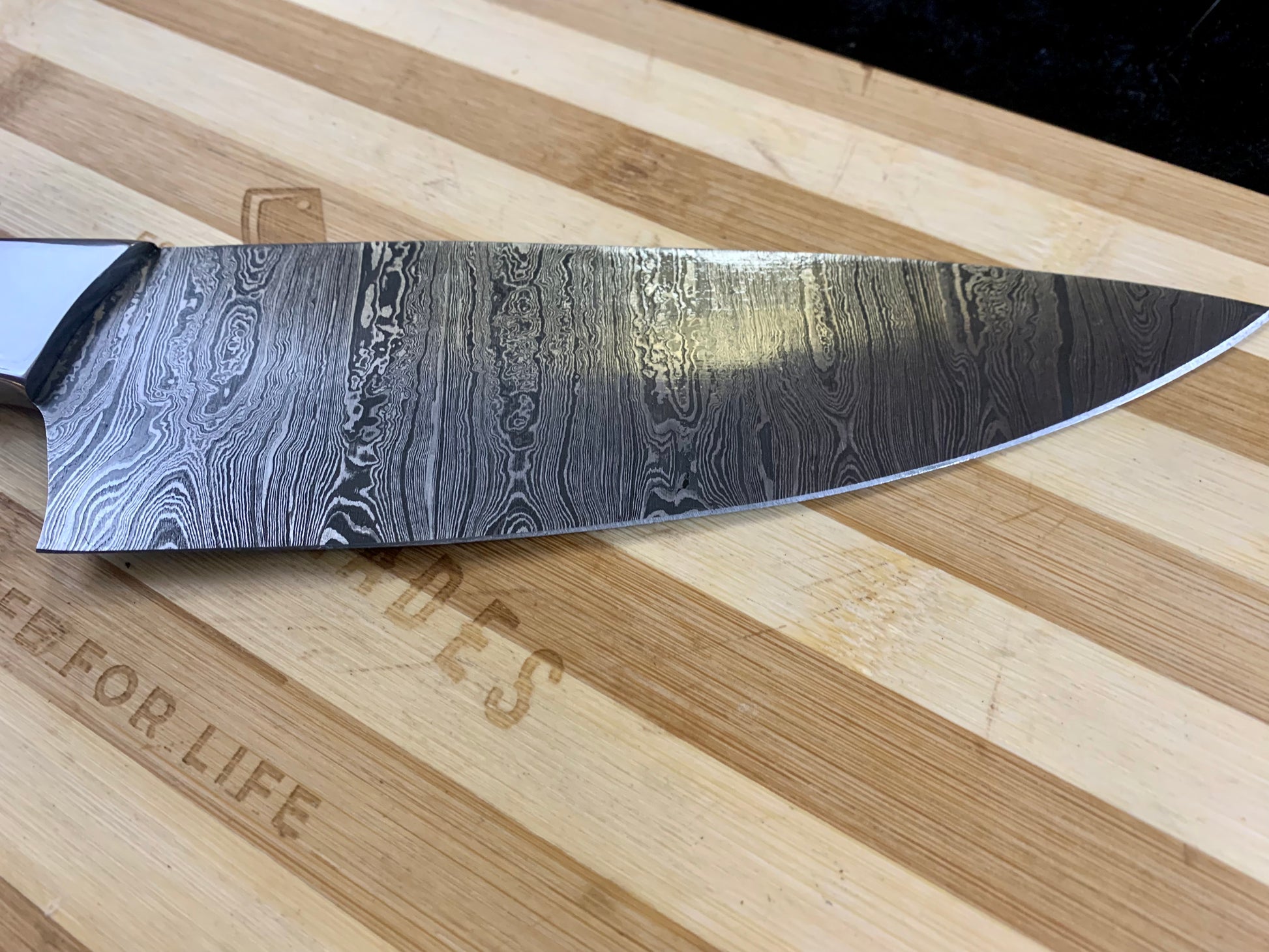 Damascus steel knife maintenance